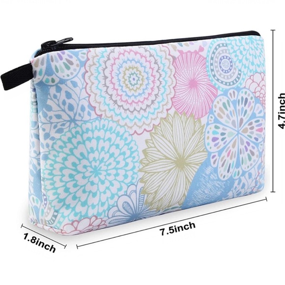 Pastel Flower Print Cosmetic Bag - Picture 3 of 4